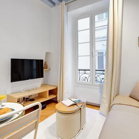 Appartement Bnbnova - Cosy - Le Marais & Notre - Dame Parijs