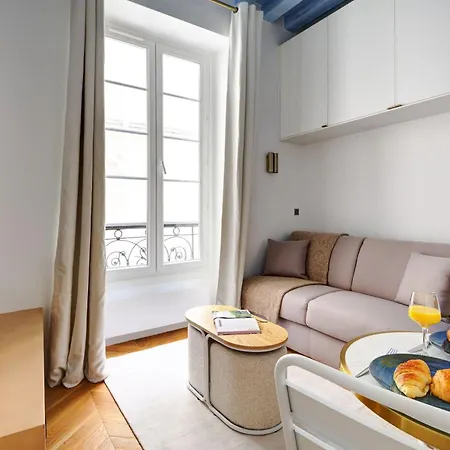 Bnbnova - Cosy - Le Marais & Notre - Dame Appartement Parijs